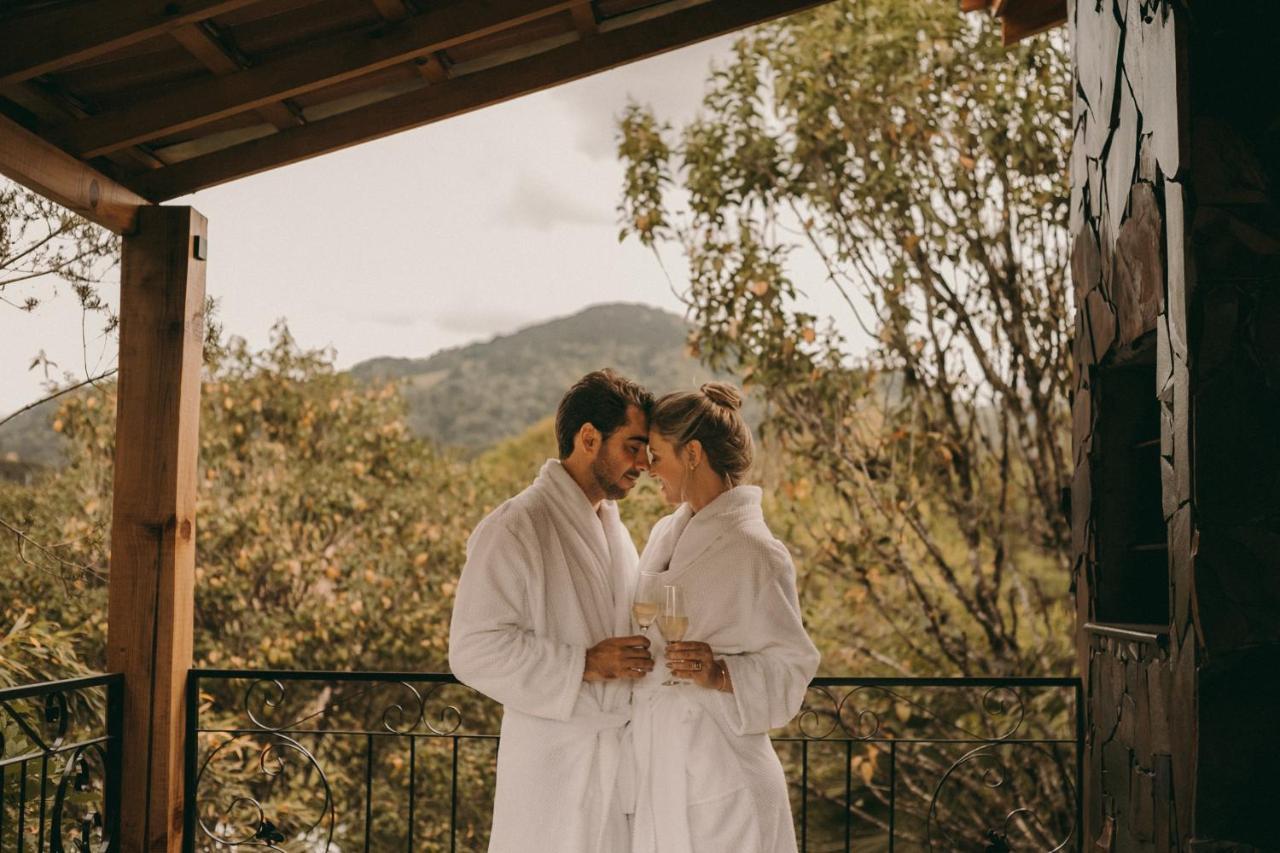 Cabana Gala Unica Exclusiva No Vale Das Macieiras Урубиси Экстерьер фото