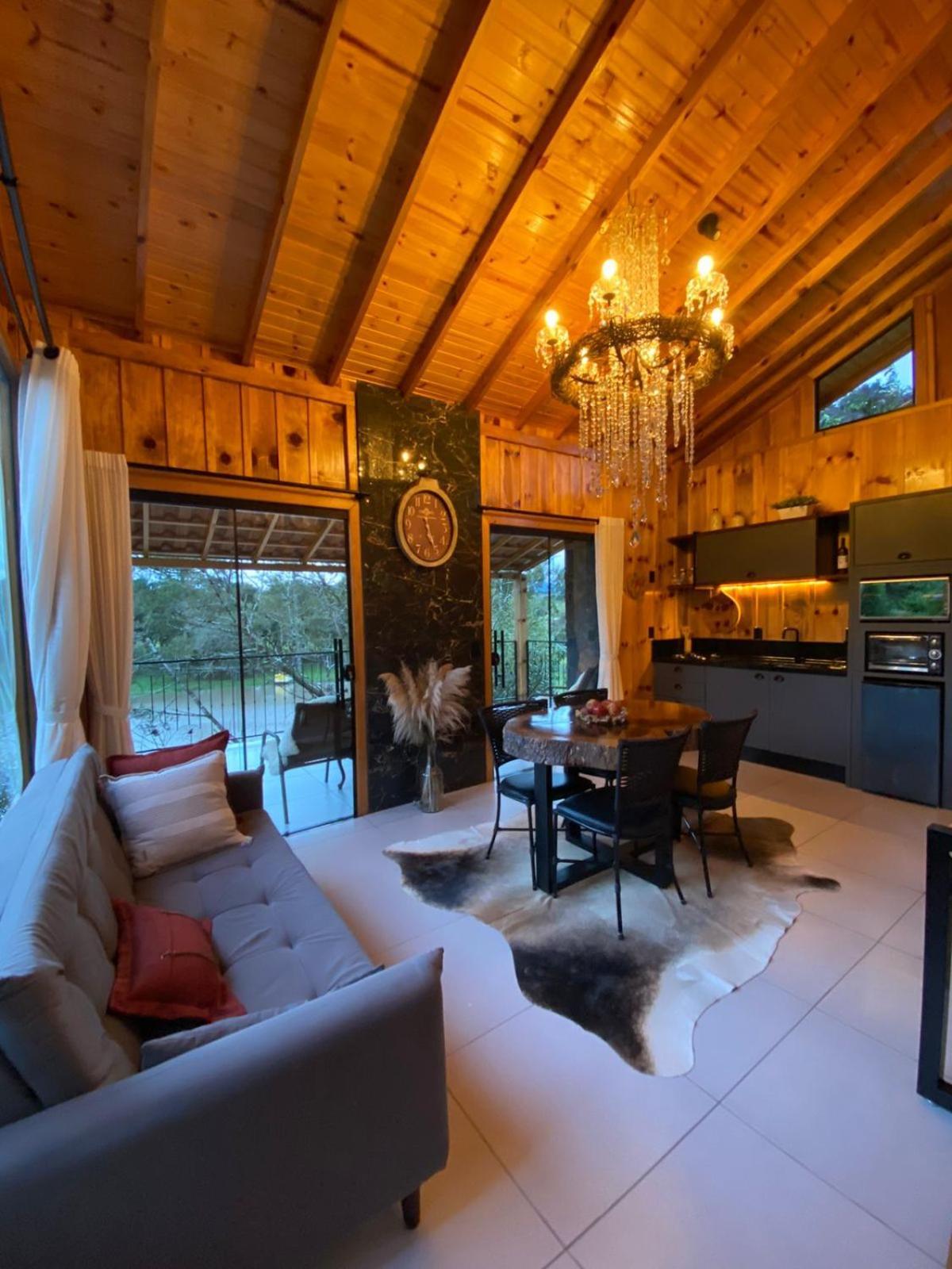 Cabana Gala Unica Exclusiva No Vale Das Macieiras Урубиси Экстерьер фото
