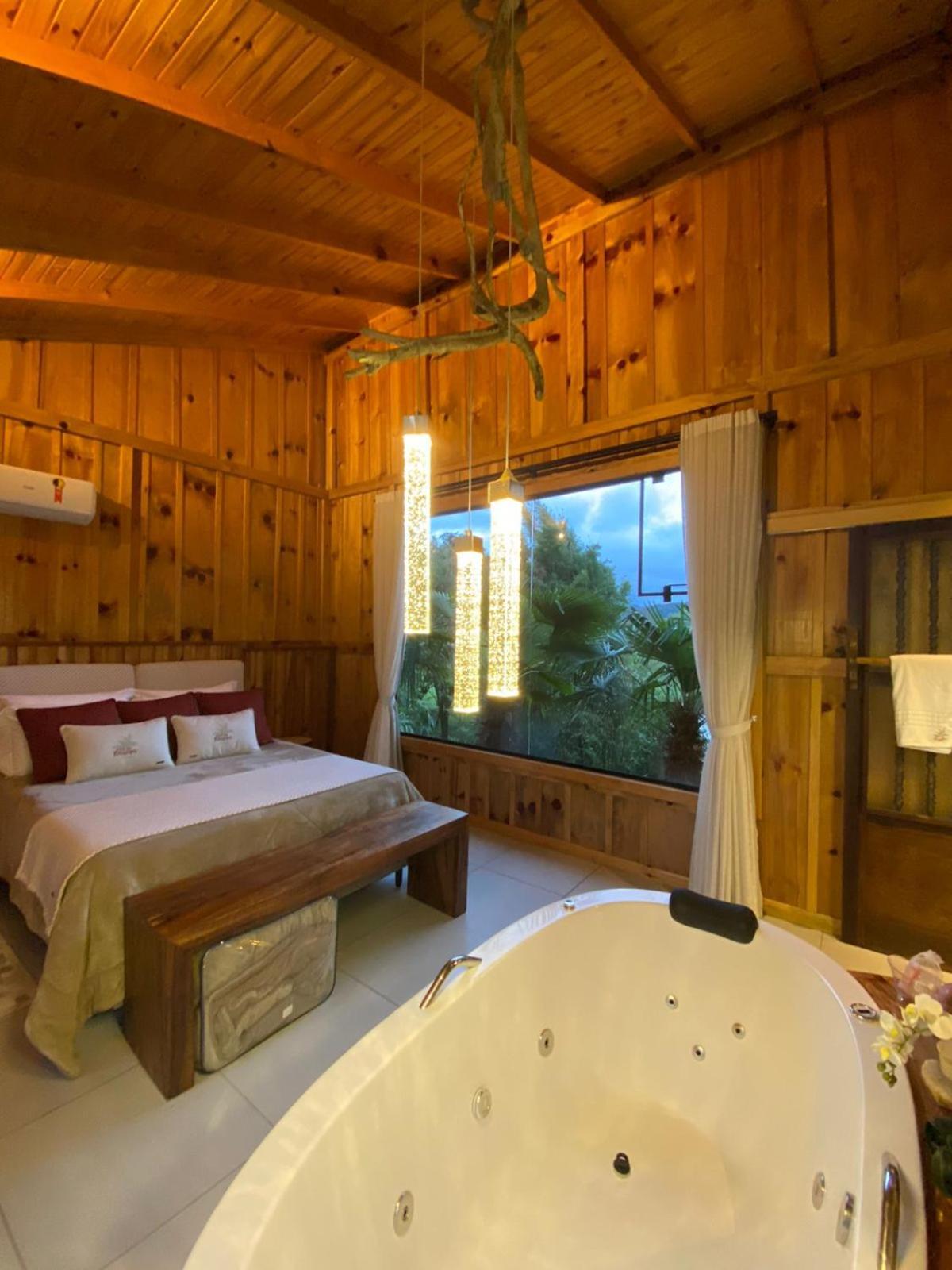 Cabana Gala Unica Exclusiva No Vale Das Macieiras Урубиси Экстерьер фото